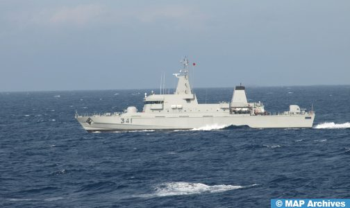 فرقاطة تابعة للبحرية الملكية تقدم المساعدة لـ57 مرشحا للهجرة غير النظامية في عرض الداخلة (بلاغ)