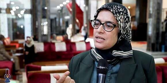 في 2014 كانت الحرب على غزة بحال ديال دابا وماتوا فيها كثر من ألفين ديال الناس، كانوا العدالة والتنمية في الحكومة داك الساعة واش وقفوا المهراجانات وكل مظاهر الاحتفال مما يدعون اليه دابا؟ طبعا لا. بل نظموا هوما نيت مهرجان تضامني مع غزة