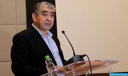 مشاركون في ملتقى بالداخلة يؤكدون على ضرورة اعتماد البعد الإنساني في الذكاء الاقتصادي