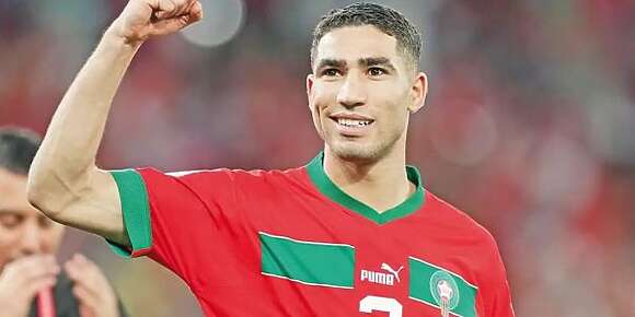 باري سان جيرمان صيفط ميساج لحكيمي مع انطلاق “الكان”.. ها آش كالو فيه