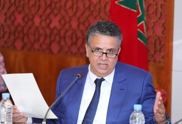 قرار "مثير" من عبد اللطيف وهبي اتجاه القضاة والموظفين