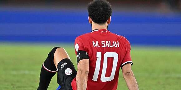 كان 2023. محمد صلاح مغاديش يلعب جوج ماتشات.. الاتحاد المصري: واكلها وكيعاني من شد عضلي