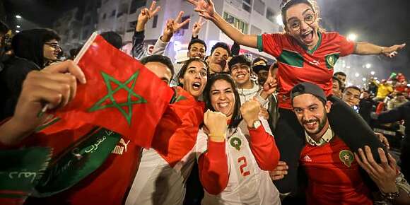 ليست مجرد كرة! معها صرنا نعود بين الفينة والأخرى إلى الواقع. وإلى الحياة. وإلى العمل. وإلى الحب