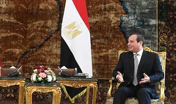السيسي يقرّ رفع الحد الأدنى للأجور في مصر لـ6 آلاف جنيه