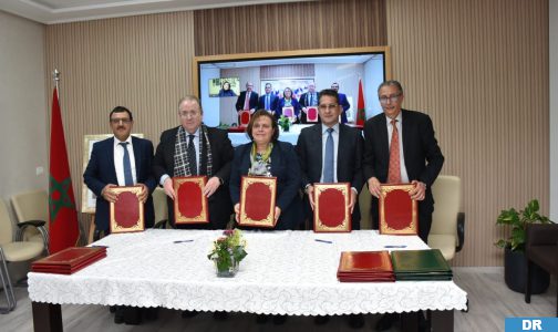 توقيع اتفاقية إطار للنهوض بالأوضاع الاجتماعية والاقتصادية للمرأة العاملة في القطاع غير المهيكل والفئات في وضعية هشة (بلاغ)