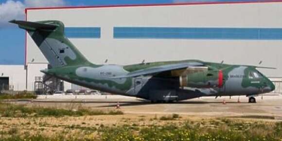 الجيش ديالنا كـيجرب فطيارة عسكرية “KC-390” ثمنها كيوصل لـ 50 مليون دولار