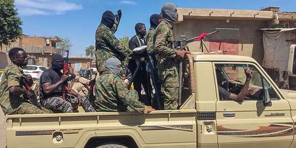 السودان وقفات عمل قنوات “الحدث” و”العربية” و”سكاي نيوز عربية” وهاعلاش