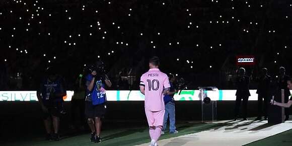 ميسي كيحطم الرقم القياسي ديال الدوري الأميركي بعد سحق نيو إنغلاند برباعية