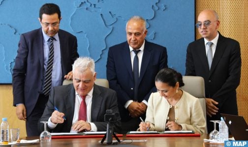 اتفاقية إطار بين مكتب التكوين المهني وإنعاش الشغل ولافارج هولسيم المغرب بشأن التكوين في قطاع البناء
