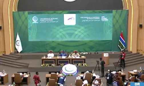 مؤتمر القمة الإسلامي ببانجول يؤكد رفضه التام للمخططات الانفصالية التي تستهدف المس بسيادة الدول