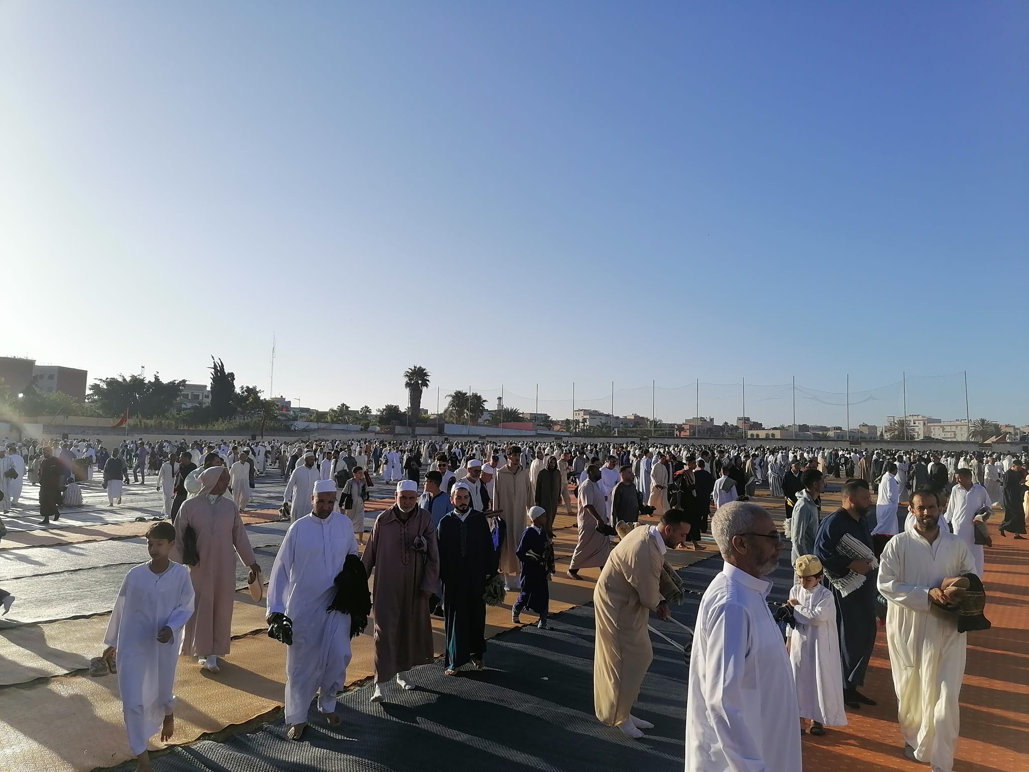 قد تكون صورة ‏شخصين‏
