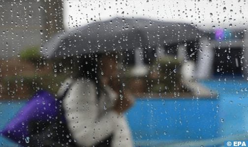 زخات قوية قد تكون عاصفية محليا يومي الثلاثاء والأربعاء بعدد من أقاليم المملكة (نشرة إنذارية)