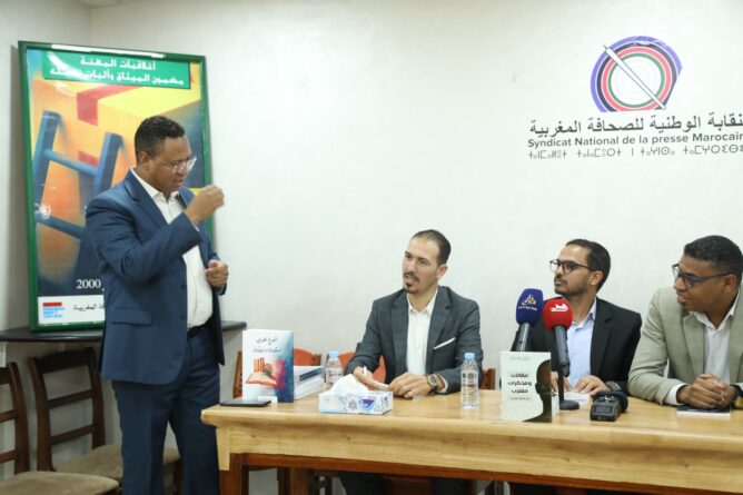 "جسور" تحتفي بإصدار مؤلفات وتنظم حفل توقيع لها