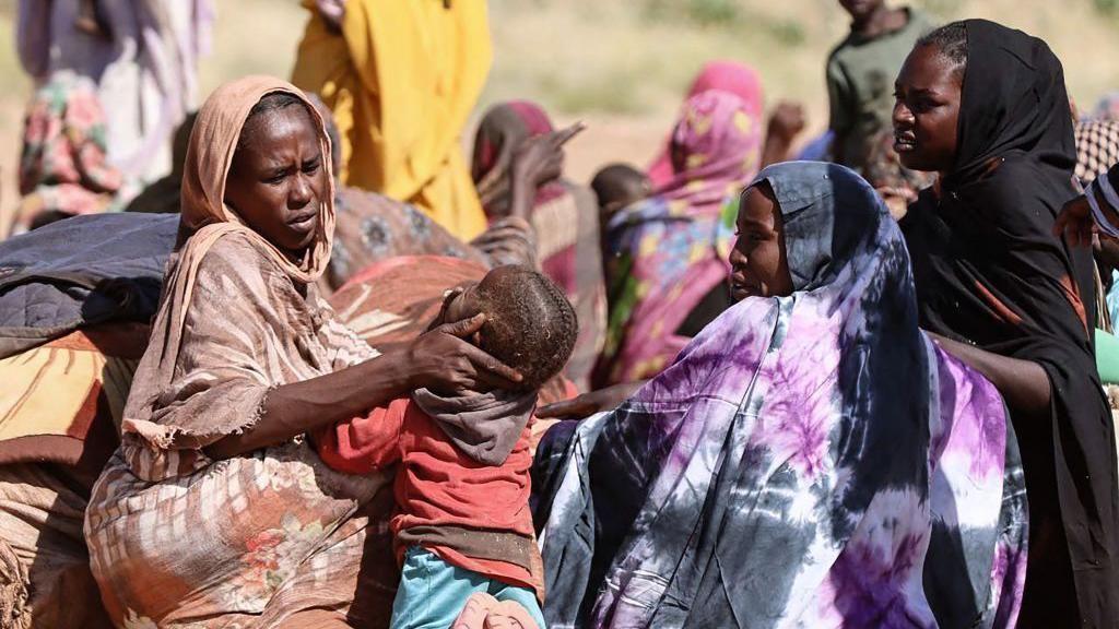 تقول منظمة الصحة العالمية إن قرابة 12 مليون شخص أجبروا على الفرار من منازلهم نتيجة العنف المستمر