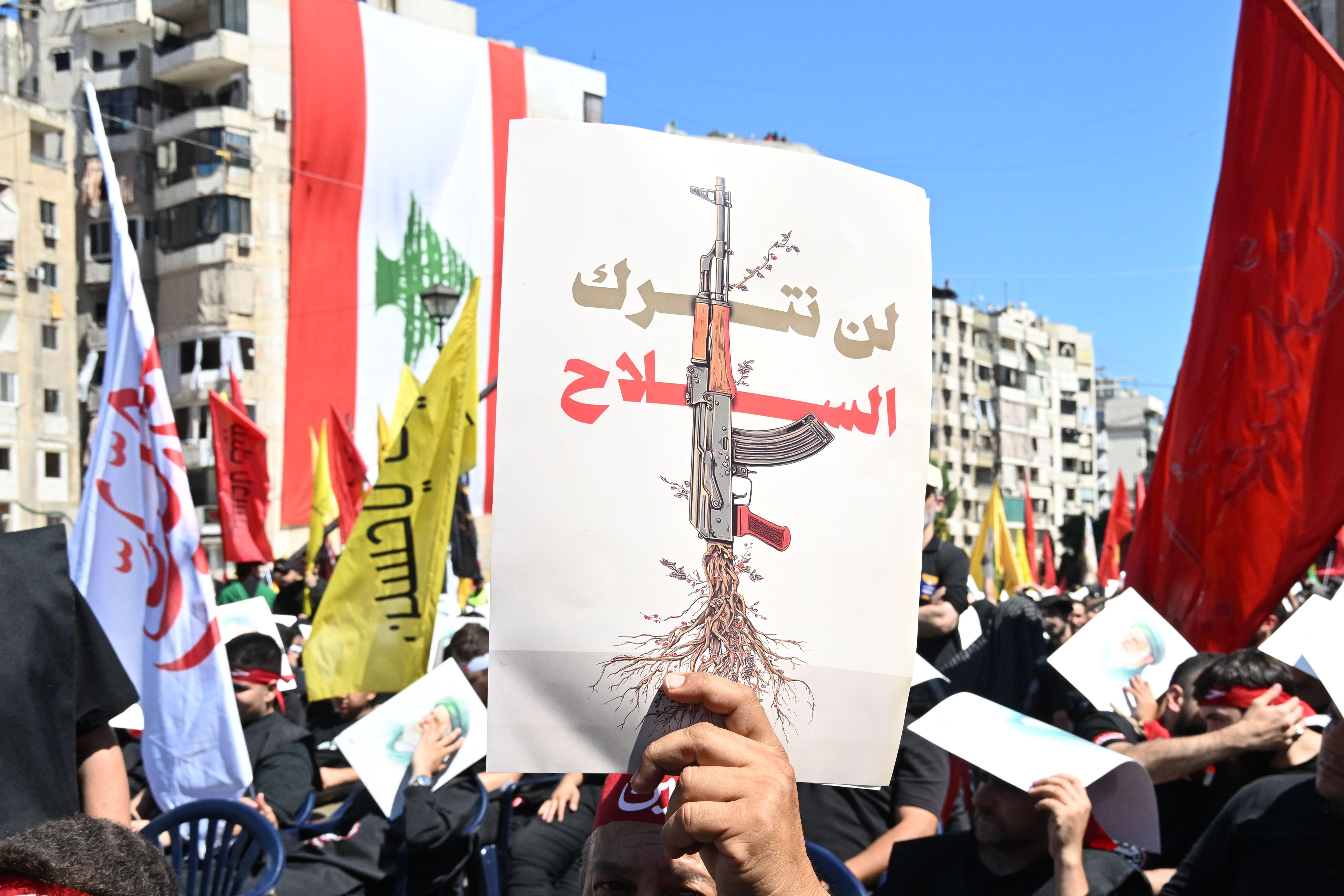 حزب الله يربط بحث سلاحه بوقف العدوان ويعتبر المطالبة الآن خدمة لإسرائيل 