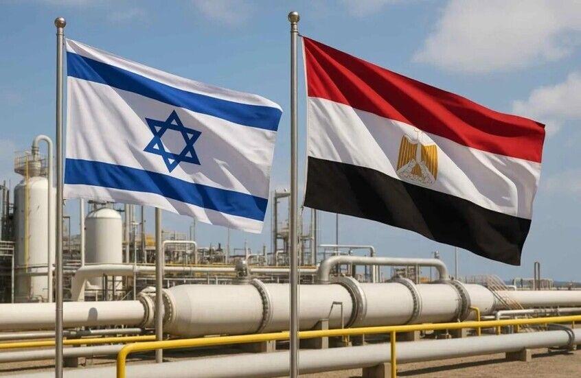 أنابيب غاز طبيعي وأمامها العلم المصري والعلم الإسرائيلي. 