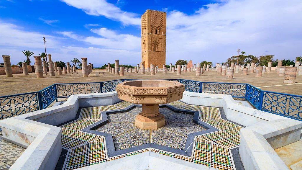 برج حسان يُعد رمزاً للفخر والهوية المغربية