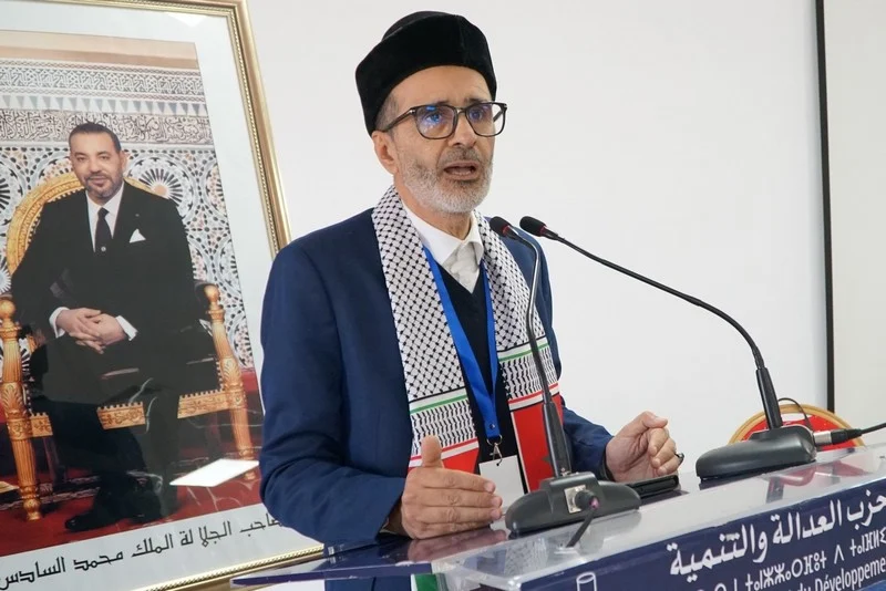 الأزمي وخيير يقودان